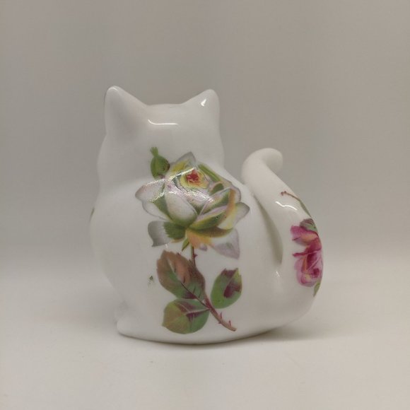 Porcelain 14K Cat Salt & Pepper Shaker - Picture 6 of 6